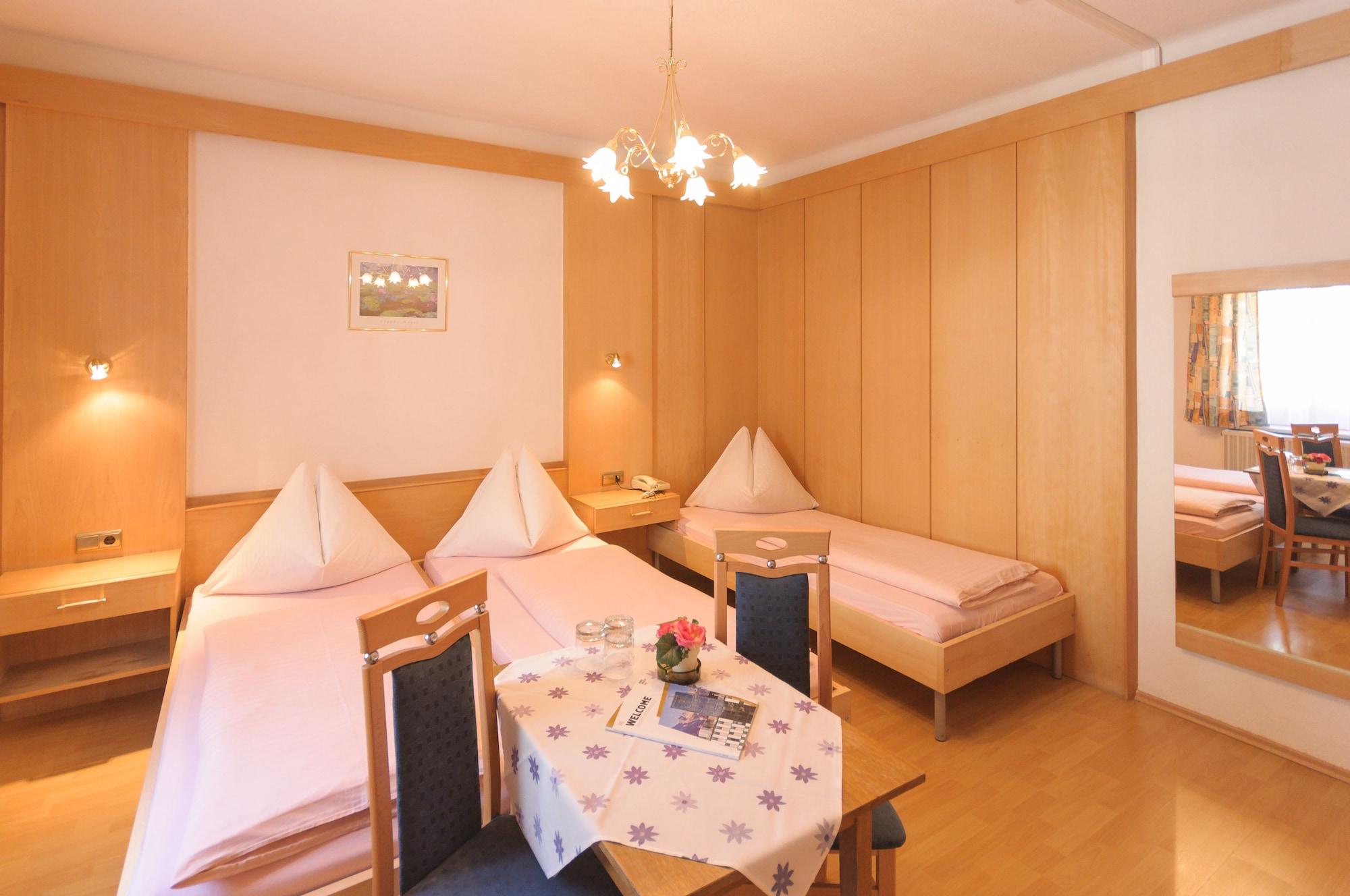 Hotel Tautermann Innsbruck Bagian luar foto