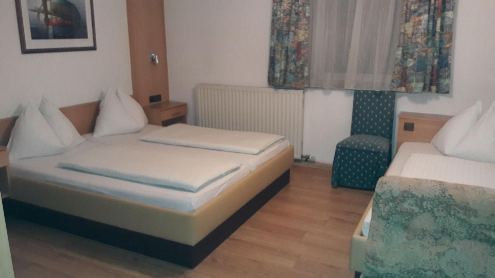 Hotel Tautermann Innsbruck Bagian luar foto