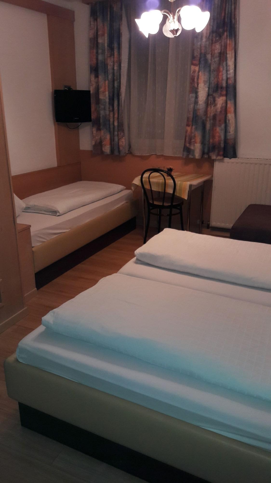 Hotel Tautermann Innsbruck Bagian luar foto
