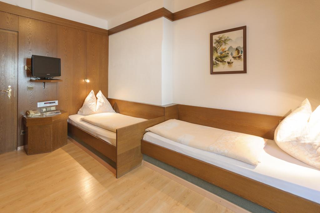 Hotel Tautermann Innsbruck Bagian luar foto